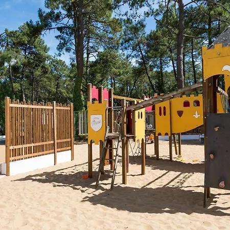 Domaine Residentiel De Plein Air Les Dunes 4*