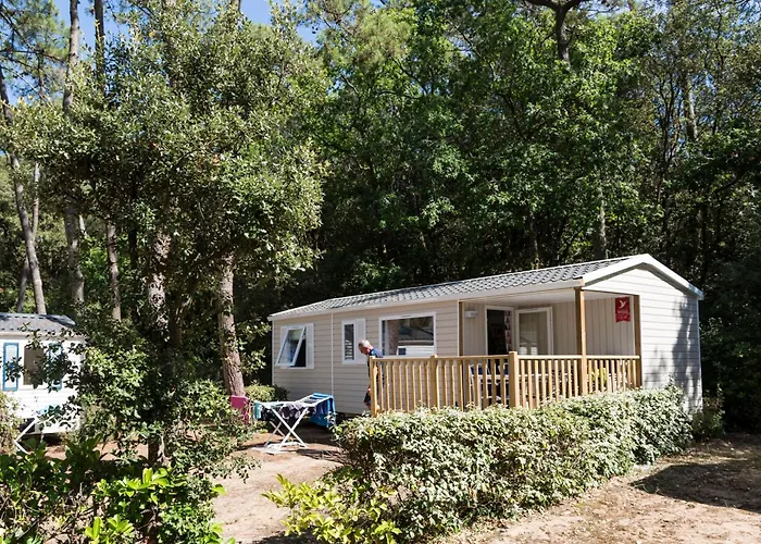 营地 Les Dunes 滨海隆热维勒